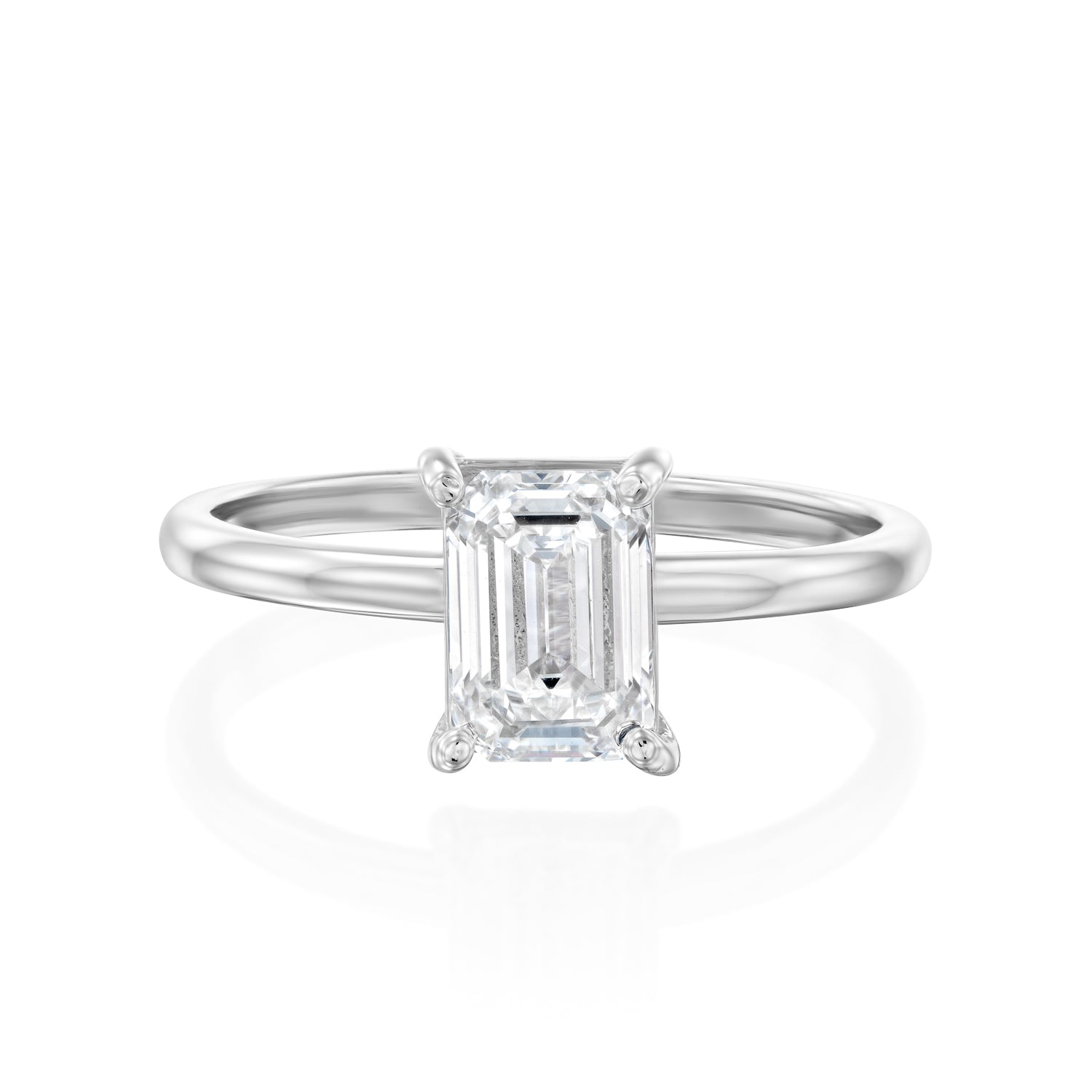 טבעת יהלום Emerald Cut בעיצוב סוליטר